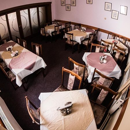 Hotel Holzbecher Ratiborice Česká Skalice エクステリア 写真